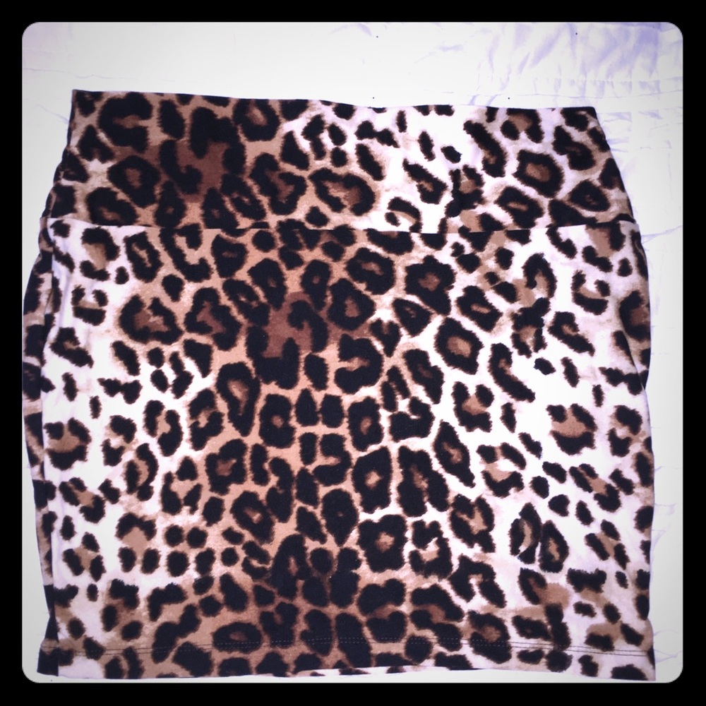 Leopard animal print mini skirt stretch high waist
